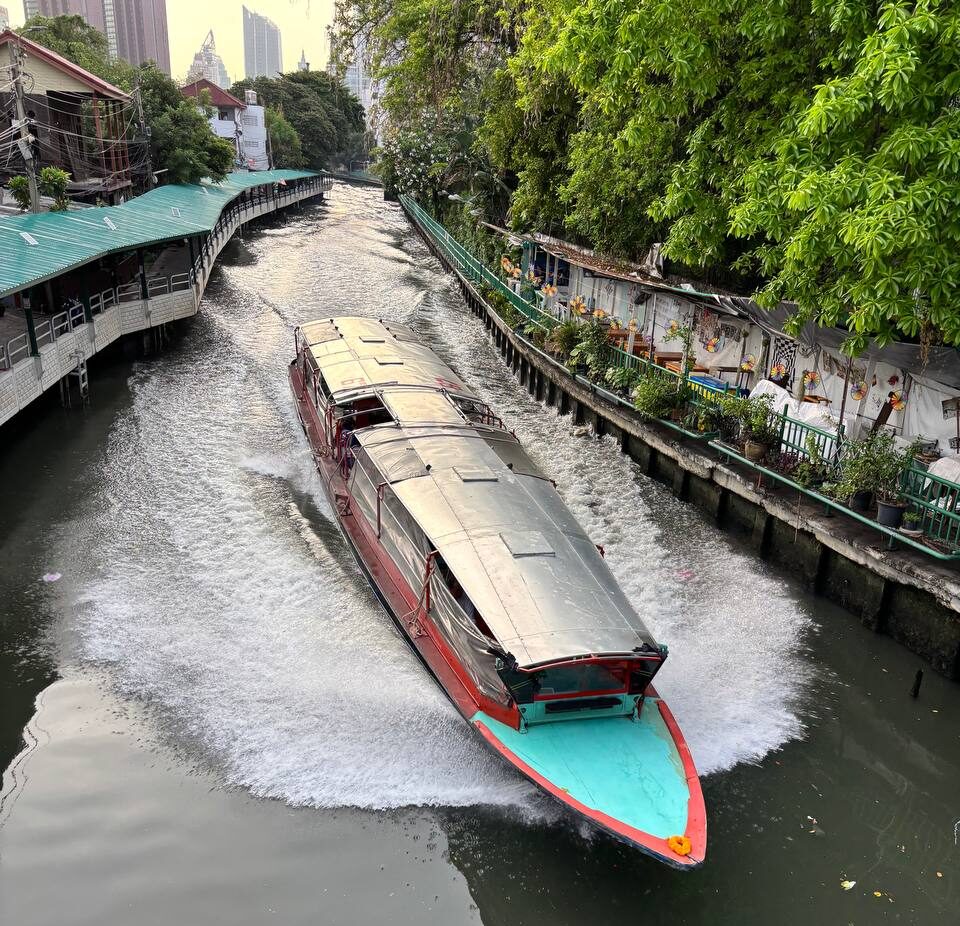 Khlong Saen Saep